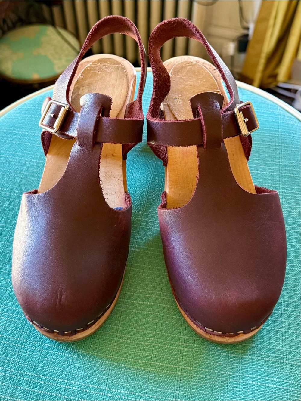 Lotta From Stockholm Burgundy Leather T-Strap Clog Sandals 39